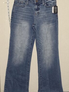 Women's Flare Jeans in Faded Blue Denim